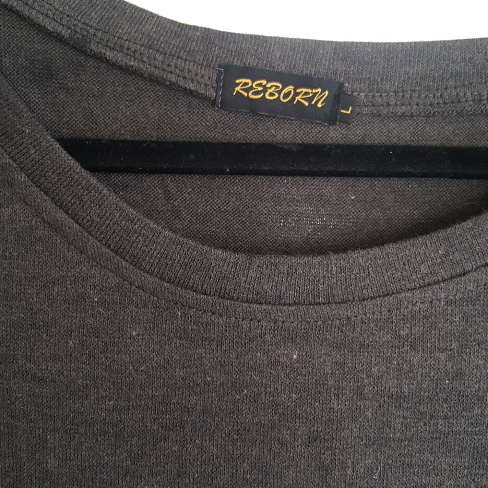 Top - Picture 2 of 3